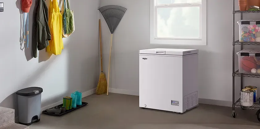 whirlpool-WZCN315TW-chest-freezer